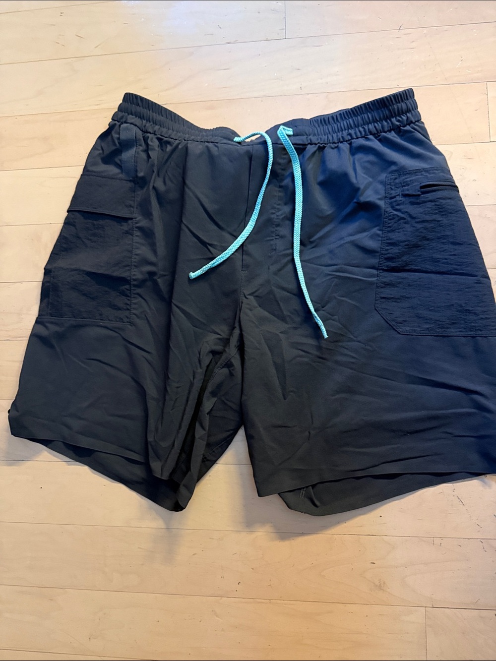 Lululemon athletica Men's dark gray Athletic Shorts with Aqua Drawstring